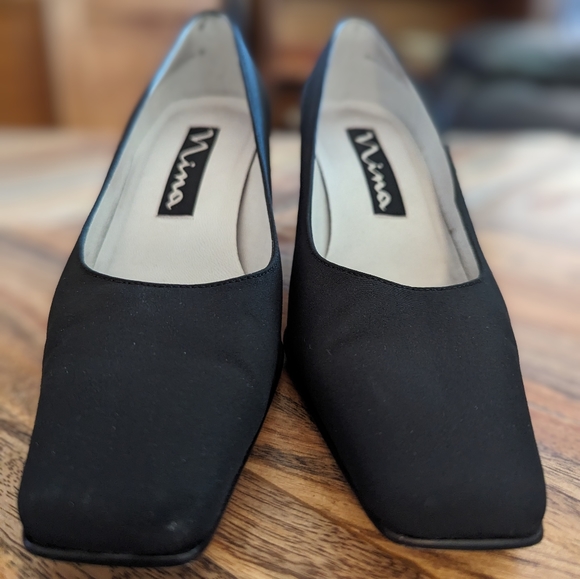 Nina Black pumps with block heel size 6.5 - Picture 2 of 3